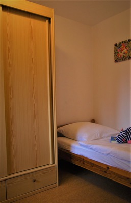 Schlafzimmer 2